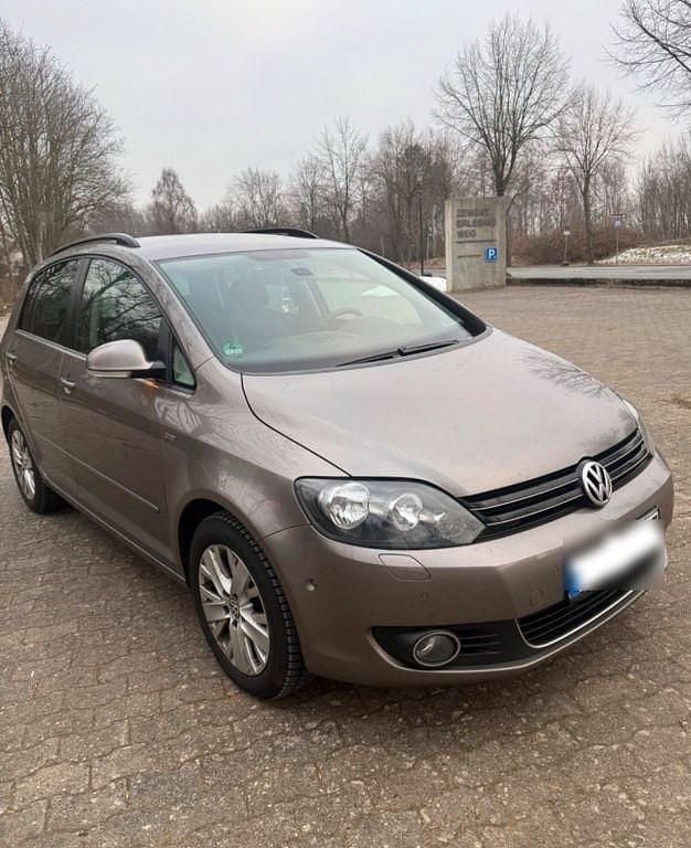 Braun Gebraucht 2012 VW Golf Plus Cross Van / Kleinbus | 5.000 € (Guter Preis) - Bild 1/4