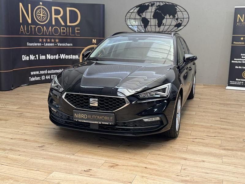 Mitternachtsschwarz Gebraucht 2022 Seat Leon Style Kombi | 20.799 € (Fairer Preis) - Bild 1/3