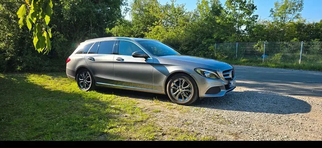 Gebraucht Mercedes C180 Avantgarde 156 PS (114 kW) 2015 Grau Limousine