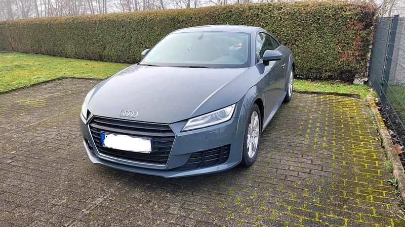 Grau Gebraucht 2015 Audi TT Coupé | 22.000 € (Teuer) - Bild 1/4