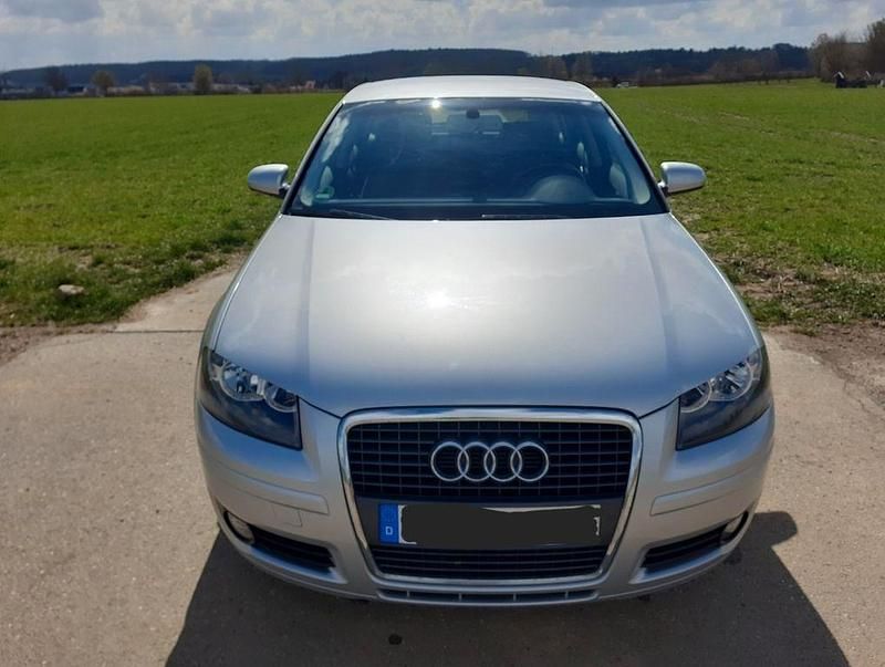 Gebraucht Audi A3 Ambiente 102 PS (75 kW) 2005 Silber Kleinwagen