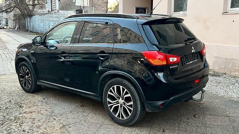 Gebraucht Mitsubishi ASX Diamant Edition 150 PS (110 kW) 2015 Schwarz SUV