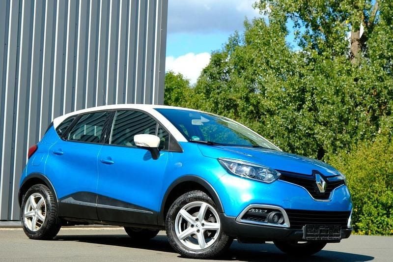 Blau Gebraucht 2016 Renault Captur Intens SUV | 8.690 € (Guter Preis) - Bild 1/4