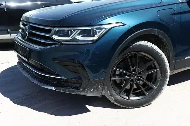 Gebraucht VW Tiguan Elegance 245 PS (180 kW) 2021 Nightshade blue metallic nightshade blue metallic SUV
