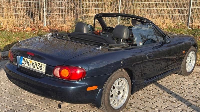 Gebraucht Mazda MX5 140 PS (102 kW) 1999 Blau Cabrio