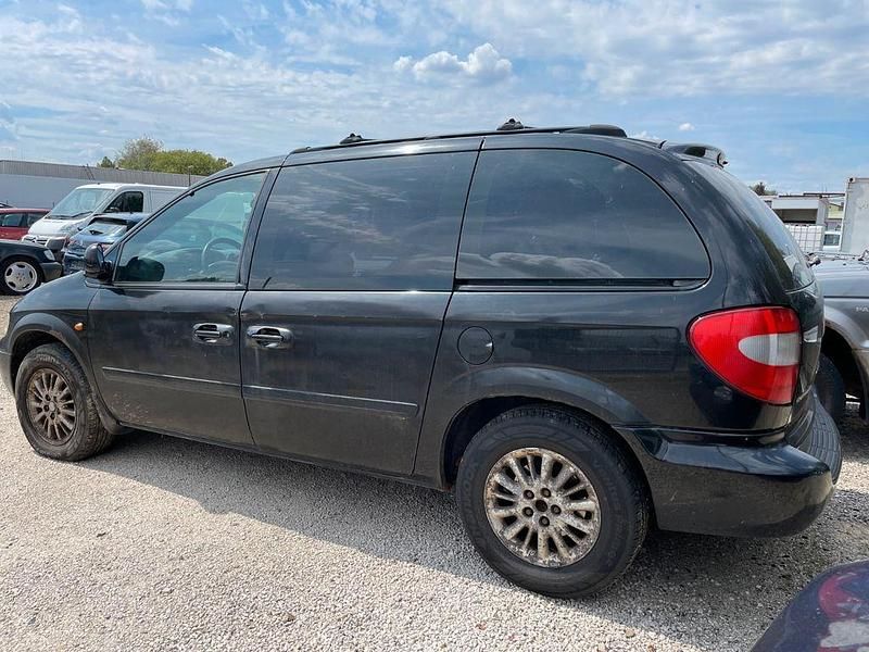 Gebraucht Chrysler Voyager 143 PS (105 kW) 2006 Schwarz Van / Kleinbus