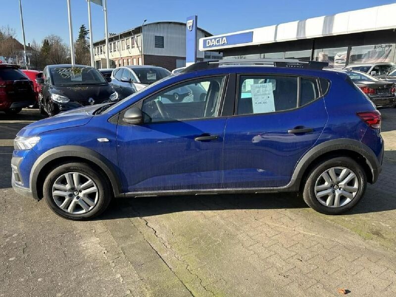 Gebraucht Dacia Sandero Essentiel 101 PS (74 kW) 2022 Blau Kleinwagen