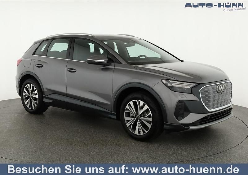 Blau Neu 2025 Audi Q4 e-tron Advanced SUV | 49.995 € (Superpreis) - Bild 1/4