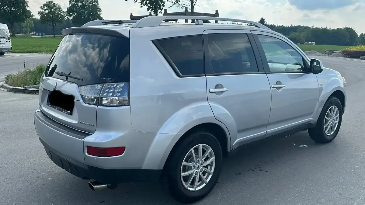Gebraucht Mitsubishi Outlander 170 PS (125 kW) 2007 Silber SUV