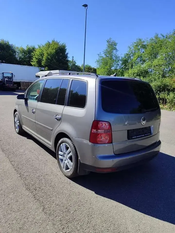Gebraucht VW Touran Highline 140 PS (102 kW) 2007 Van / Kleinbus