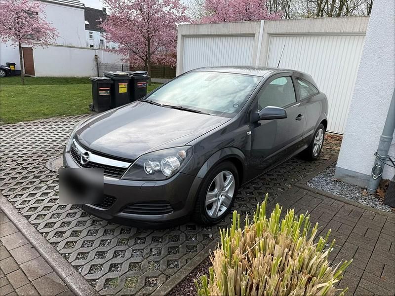 Gebraucht Opel Astra 90 PS (66 kW) 2008 Schwarz Coupé