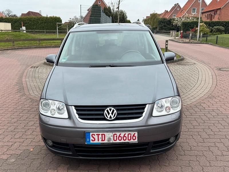 Gebraucht VW Touran 140 PS (102 kW) 2006 Grau Van / Kleinbus