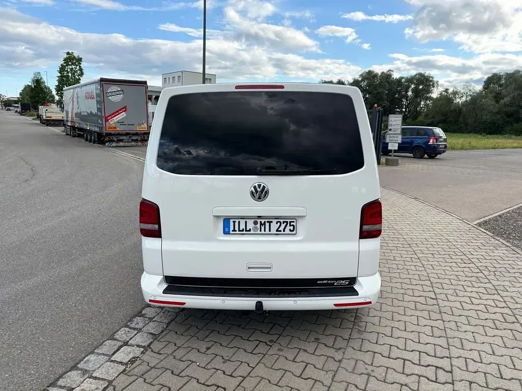 Gebraucht VW Multivan Highline 204 PS (150 kW) 2013 Weiß Van / Kleinbus