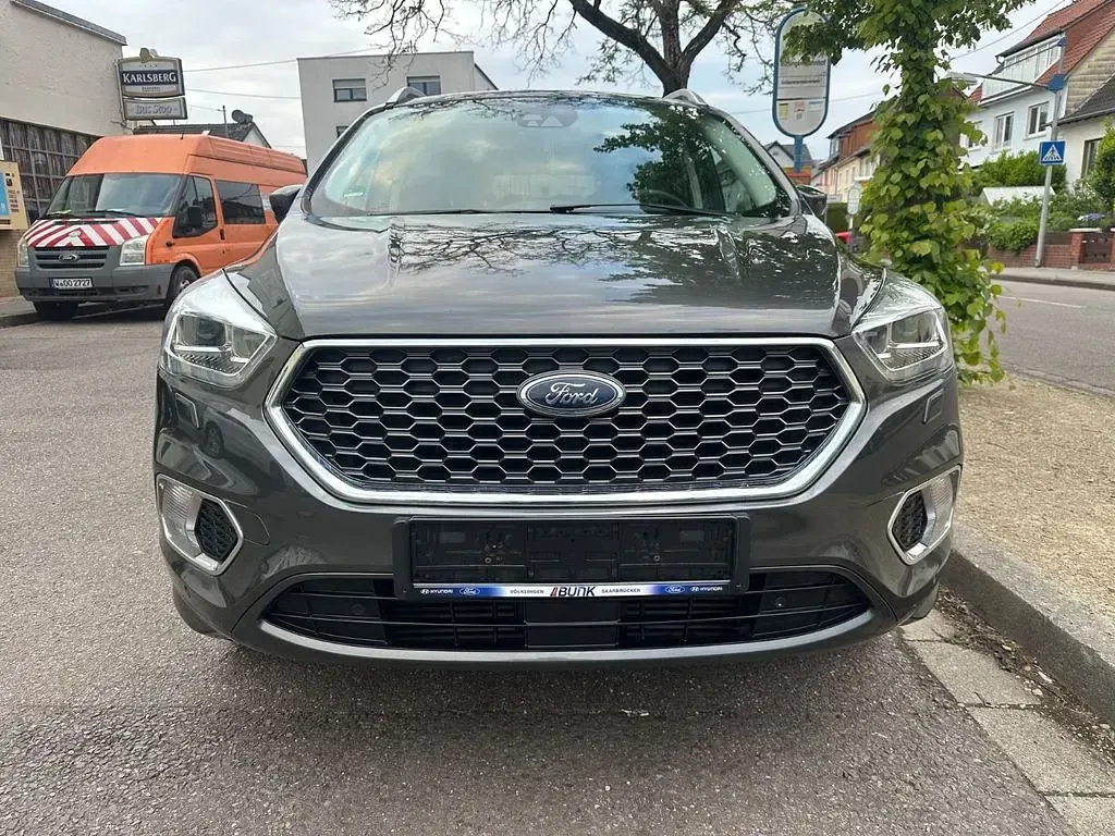 Gebraucht Ford Kuga Vignale 179 PS (131 kW) 2018 Schwarz SUV