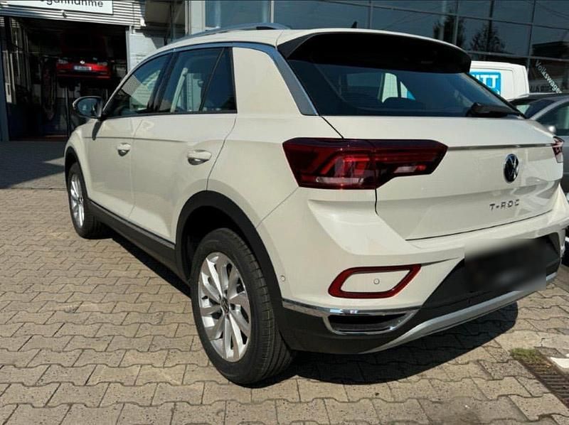 Gebraucht VW T-Roc 150 PS (110 kW) 2024 Beige SUV