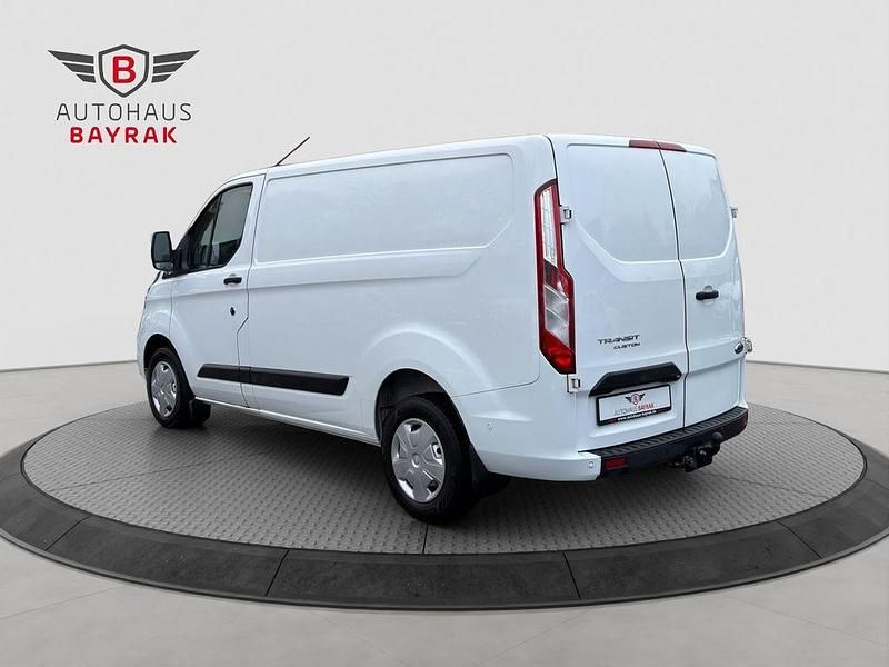 Gebraucht Ford Transit Custom Trend 131 PS (96 kW) 2022 Weiß Van / Kleinbus