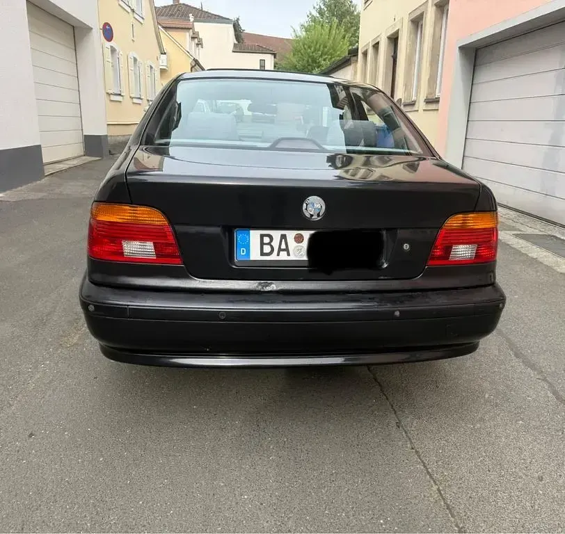 Gebraucht BMW 520 170 PS (125 kW) 2000 Schwarz Limousine