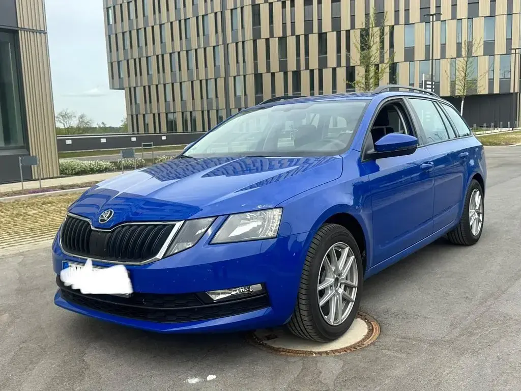 Gebraucht Skoda Octavia Ambition 116 PS (85 kW) 2018 Blau Kombi