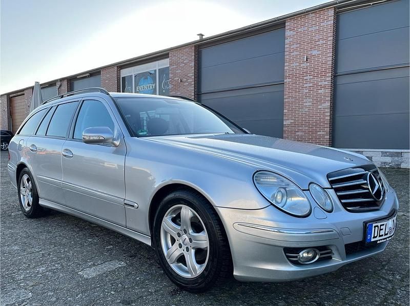 Gebraucht Mercedes E220 170 PS (125 kW) 2006 Silber Kombi