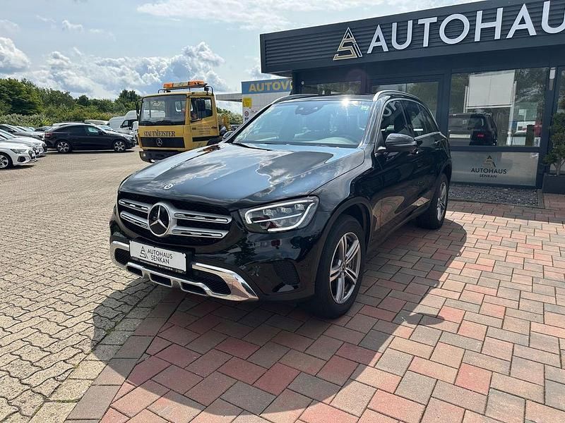 Gebraucht Mercedes GLC300e 306 PS (225 kW) 2022 Schwarz SUV