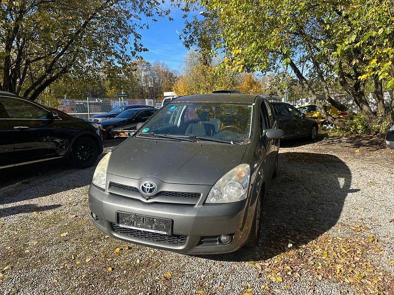 Grau Gebraucht 2006 Toyota Corolla Verso Executive Van / Kleinbus | 2.799 € (Superpreis) - Bild 1/4