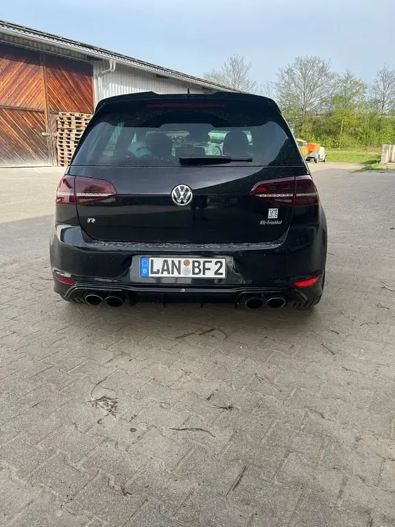 Second-hand VW Golf VII R 300 CP (220 kW) 2014 Negru Berlinǎ