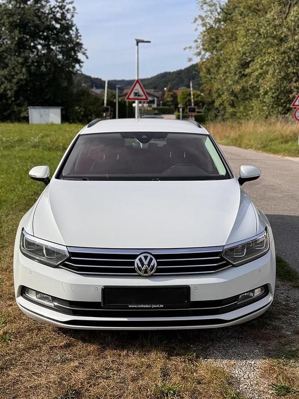 Weiß Gebraucht 2015 VW Passat Kombi | 9.999 € (Fairer Preis) - Bild 1/4