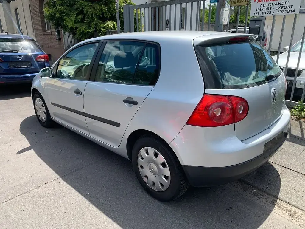 Gebraucht VW Golf IV Trendline 75 PS (55 kW) 2005 Silber Limousine
