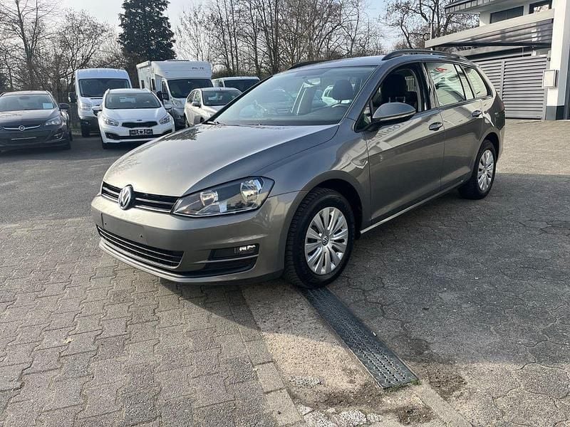 Second-hand VW Golf VII Comfortline 110 CP (80 kW) 2015 Gri Berlinǎ