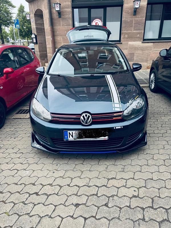 Blau Gebraucht 2009 VW Golf VI Kleinwagen | 2.500 € (Superpreis) - Bild 1/4