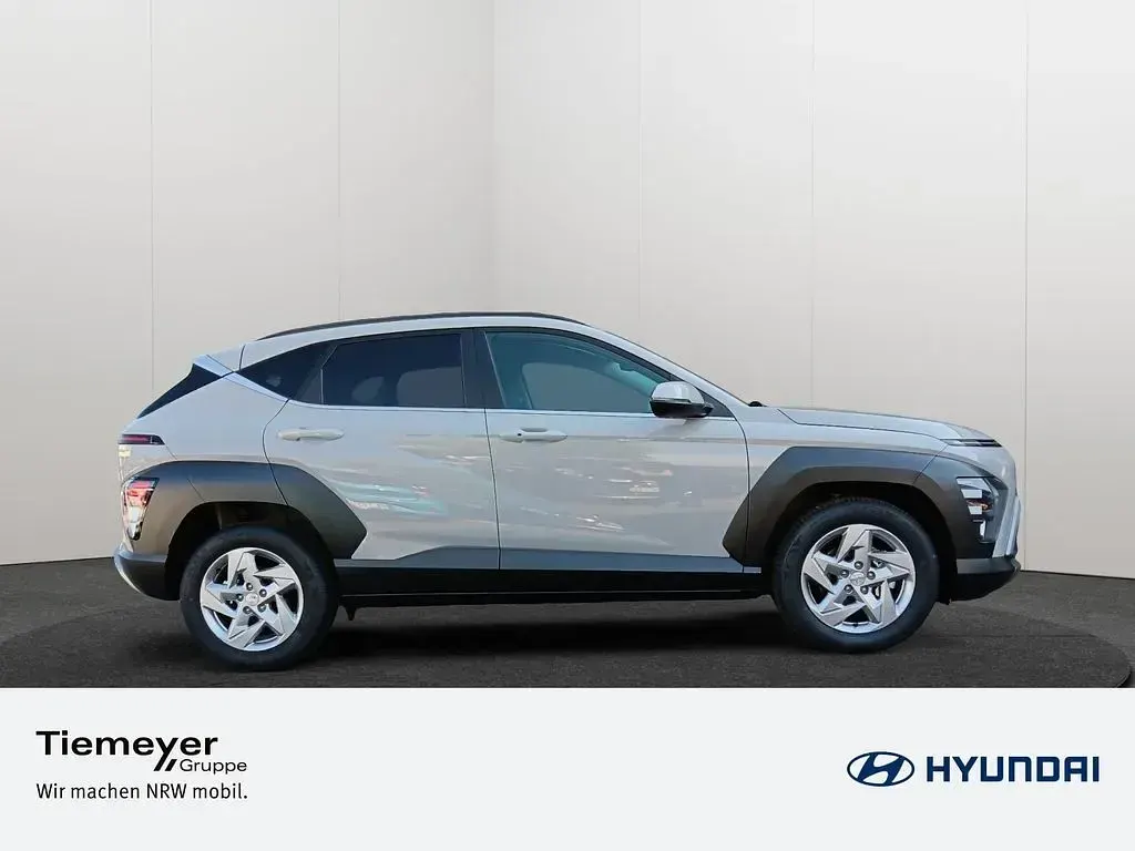 Neu Hyundai Kona Trend 150 PS (110 kW) 2025 Schwarz SUV