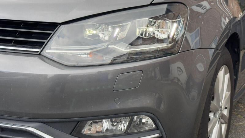 Grau Gebraucht 2016 VW Polo Allstar Limousine | 11.999 € (Fairer Preis) - Bild 1/4