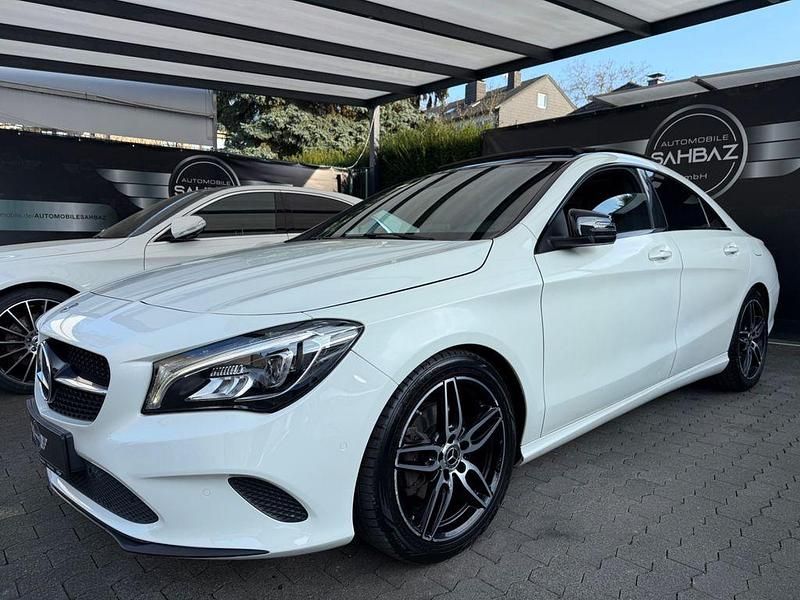 Gebraucht Mercedes CLA180 AMG 109 PS (80 kW) 2017 Calcitweiss  unilack (650u) Limousine
