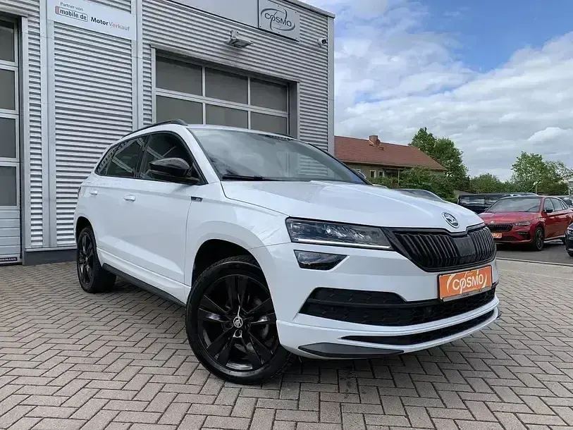 Gebraucht Skoda Karoq SportLine 150 PS (110 kW) 2019 Moonweiss metallic (metallic) SUV