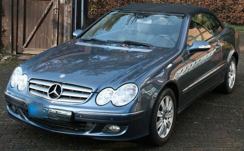 Gebraucht Mercedes CLK200 163 PS (119 kW) 2006 Blau Cabrio
