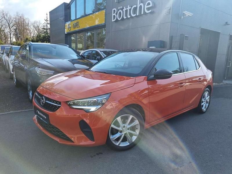 Gebraucht Opel Corsa Elegance 101 PS (74 kW) 2023 Lackierung peperoncino red/typ aussenverkleidung metalliclackierung Limousine