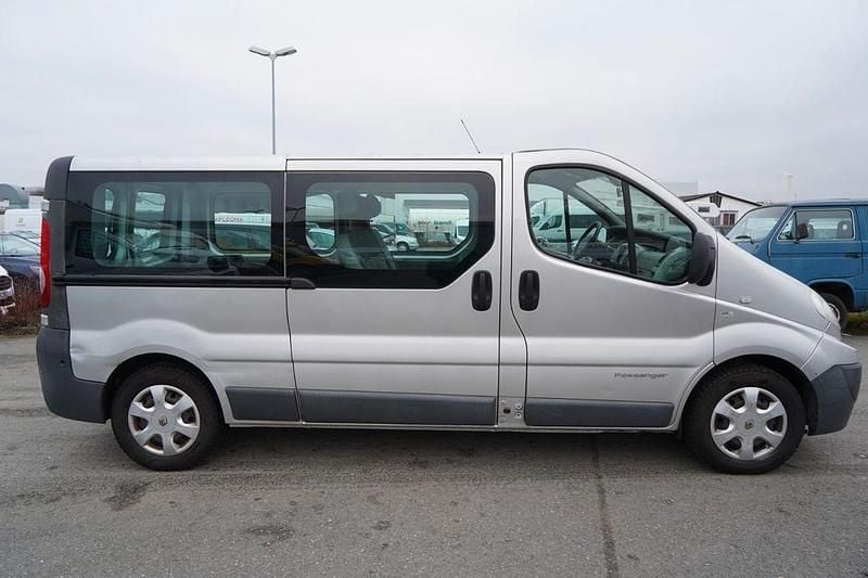 Gebraucht Renault Trafic 145 PS (106 kW) 2008 Grau Van / Kleinbus