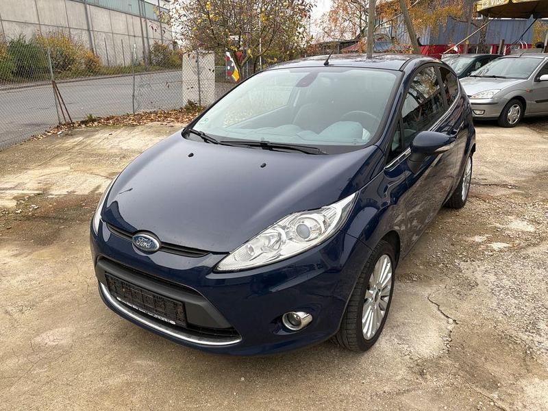 Blau Gebraucht 2009 Ford Fiesta Titanium Limousine | 1.650 € (Superpreis) - Bild 1/4