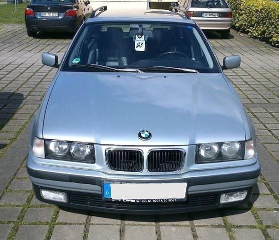 Gebraucht BMW 318 116 PS (85 kW) 1997 Grau Kombi
