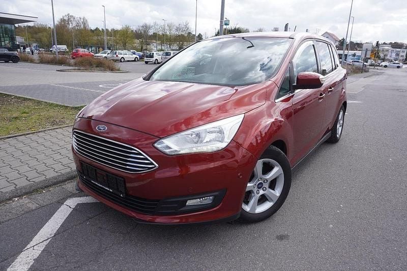 Gebraucht Ford Grand C-Max 150 PS (110 kW) 2017 Rot Van / Kleinbus
