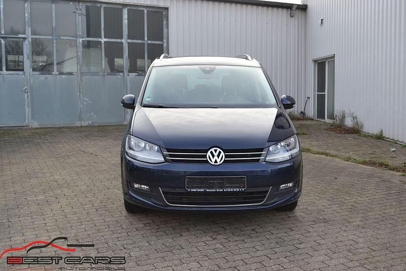 Gebraucht VW Sharan Comfortline 140 PS (102 kW) 2015 Blau Van / Kleinbus