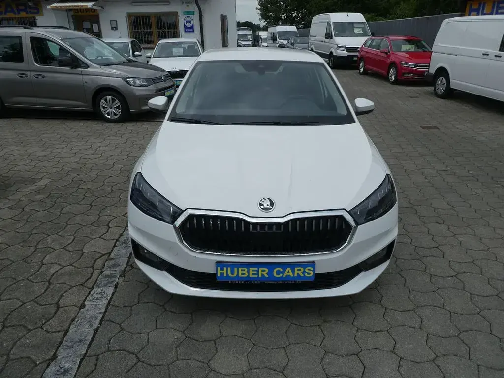 Neu Skoda Fabia Essence 80 PS (58 kW) 2026 Weiß Kleinwagen