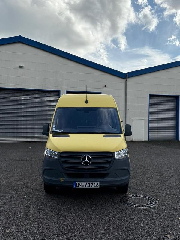 Gelb Gebraucht 2018 Mercedes Sprinter Van | 14.799 € - Bild 1/4