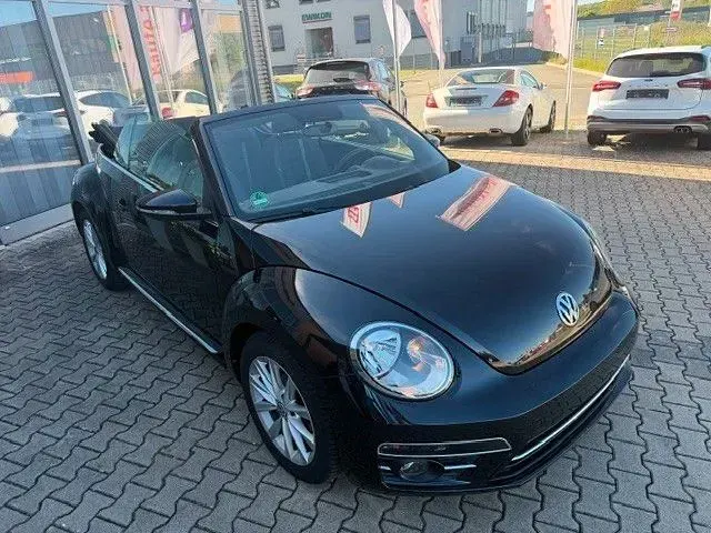 Gebraucht VW Beetle Cabriolet Design 105 PS (77 kW) 2018 Schwarz Cabrio