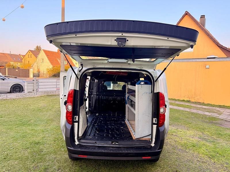 Gebraucht Opel Combo 120 PS (88 kW) 2016 Weiß Van / Kleinbus