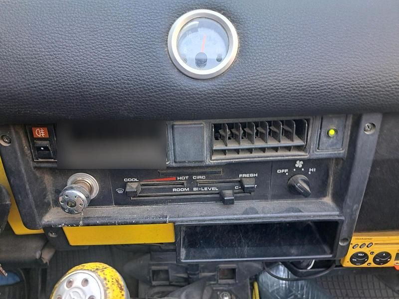 Gelb Gebraucht 1984 Suzuki Samurai SUV | 4.600 € - Bild 1/4