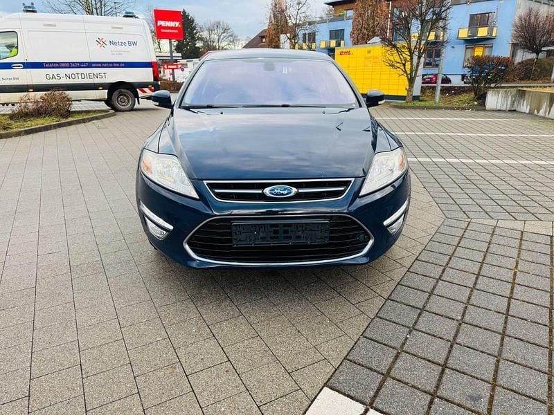 Gebraucht Ford Mondeo Titanium 145 PS (106 kW) 2012 Blau Kombi