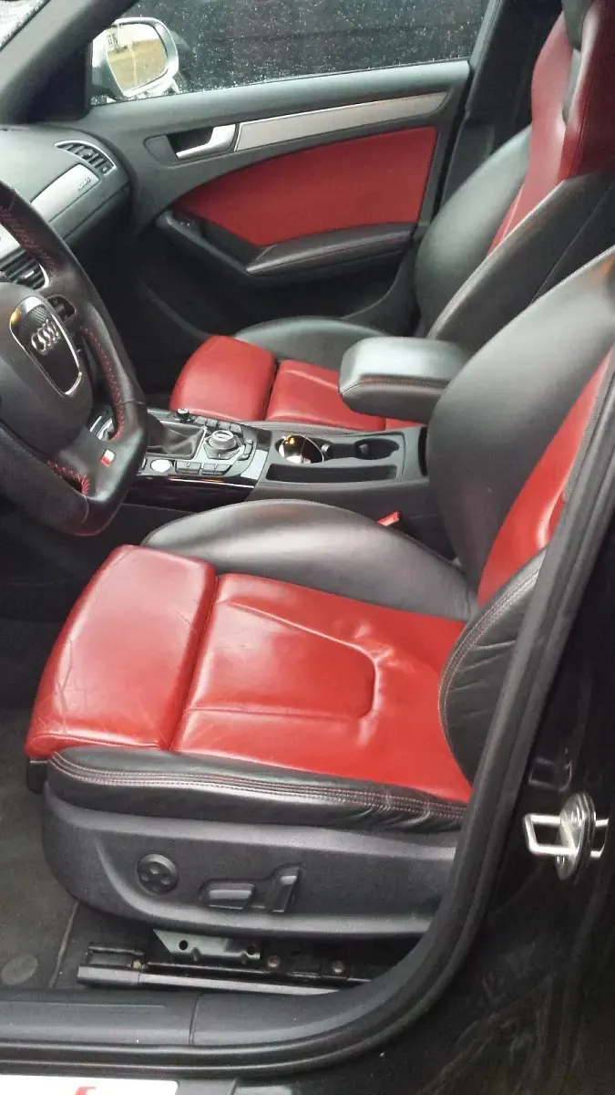 Second-hand Audi S4 333 CP (244 kW) 2010 Negru Berlinǎ