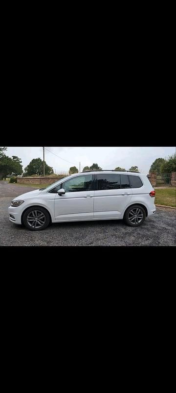 Gebraucht VW Touran Highline 150 PS (110 kW) 2016 Weiß Van / Kleinbus
