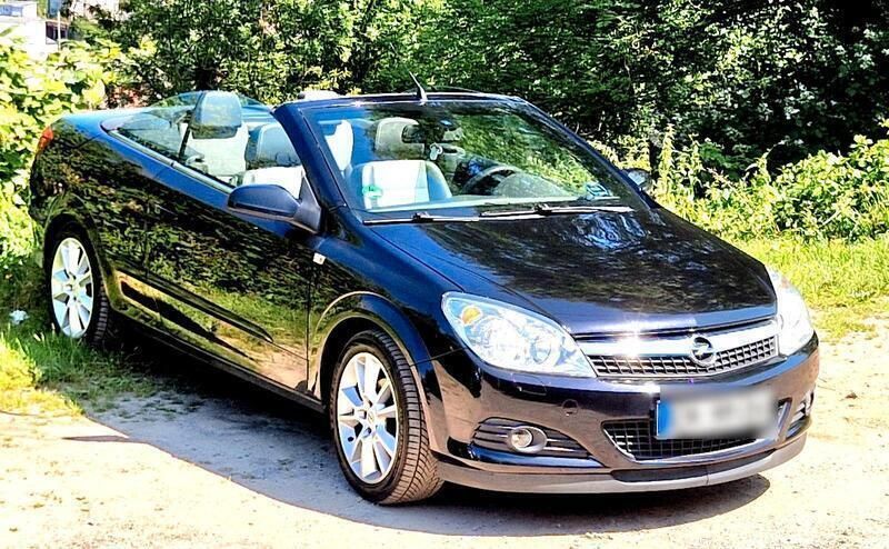 Schwarz Gebraucht 2007 Opel Astra Cabriolet Cabrio | 4.550 € (Fairer Preis) - Bild 1/4